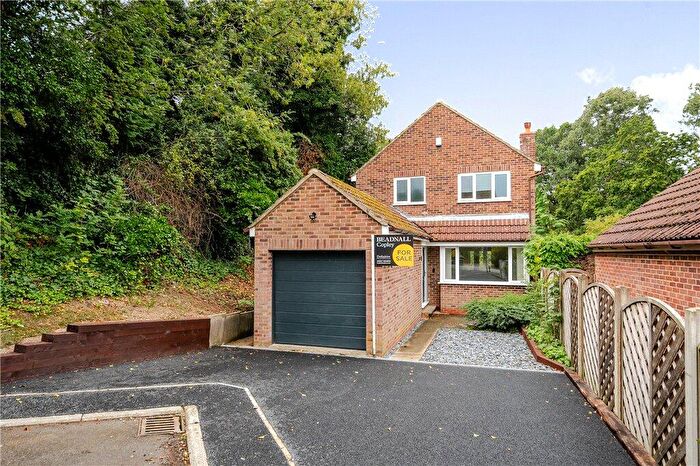 3 Bedroom Detached House For Sale In Green View, Scarcroft, Leeds, West Yorkshire, LS14