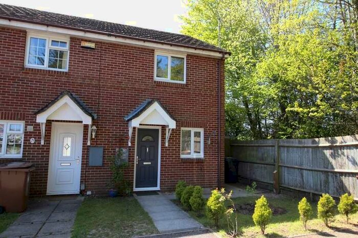 2 Bedroom Terraced House To Rent In Altona Gardens, Andover, SP10