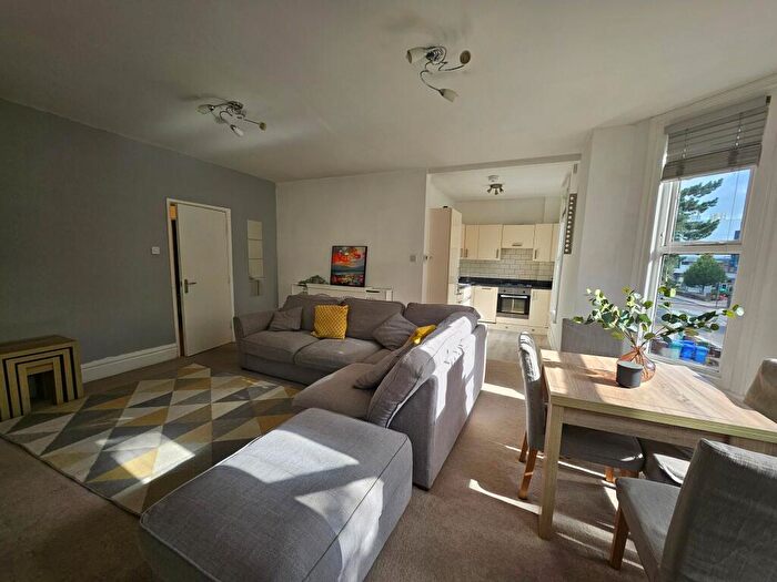 2 Bedroom Apartment To Rent In Palatine Road, Manchester, M20