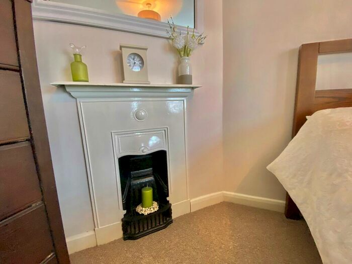 2 Bedroom Semi-Detached Bungalow For Sale In Quarry Lane, Nuneaton, CV11