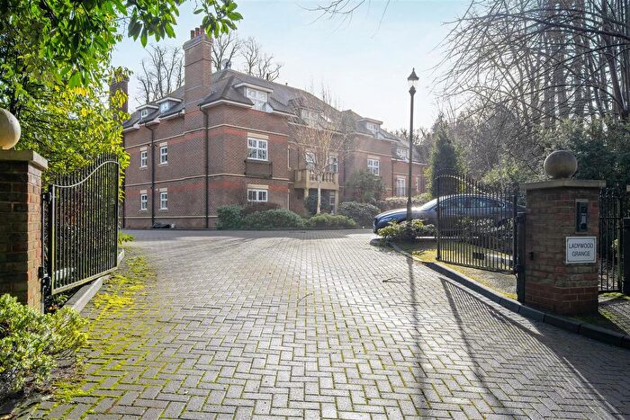 2 Bedroom Flat For Sale In Ladywood Grange, Sunningdale, SL5