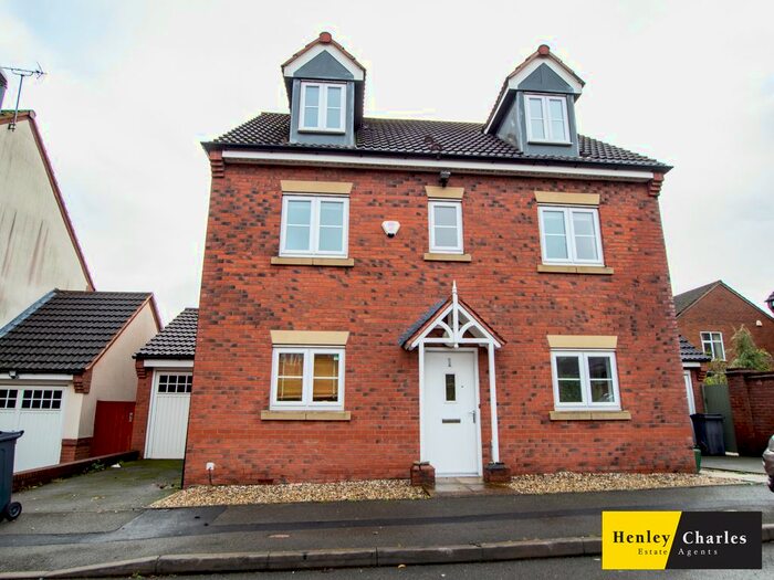 6 Bedroom Detached House To Rent In Galton Drive, Great Barr, Birmingham B43