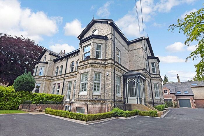 3 Bedroom Flat To Rent In Homehill, Groby Road, Altrincham, Cheshire, WA14