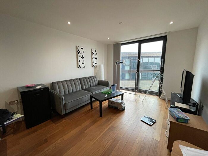 2 Bedroom Apartment To Rent In City Loft, St Pauls Square, Sheffield, S1