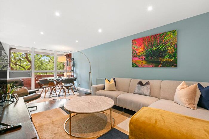 2 Bedroom Flat To Rent In Manneby Prior, Cumming Street, N1