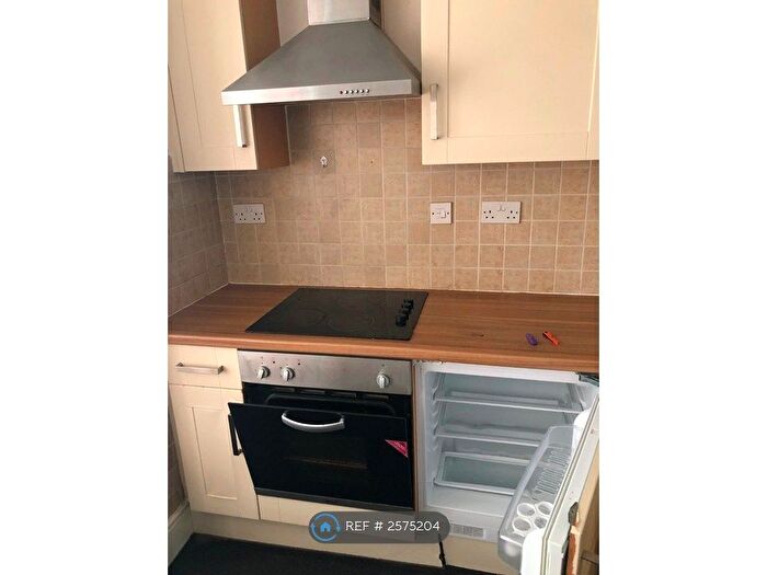 1 Bedroom Flat To Rent In Reading, Reading, RG30
