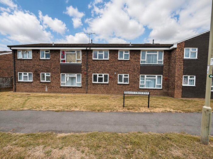 2 Bedroom Flat For Sale In Geales Court, Alton, Hampshire, GU34