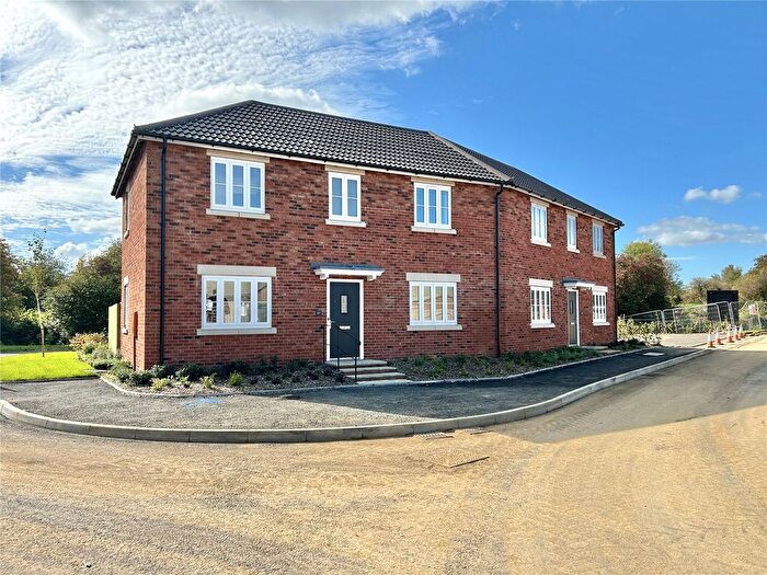 3 Bedroom Semi-detached House For Sale In Fiddleford Ridge, Sturminster Newton, Dorset, DT10