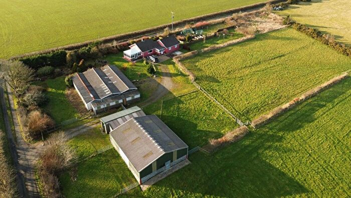3 Bedroom Farm For Sale In Cwrtnewydd, Llanybydder, SA40