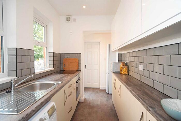 3 Bedroom House To Rent In Charlotte Road, Stirchley, Birmingham, West Midlands, B30