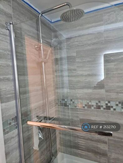 2 Bedroom Flat To Rent In Mill Lane, London, IG8