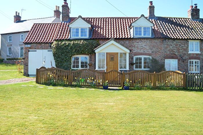 3 Bedroom Cottage For Sale In Barton Le Willows, York, YO60
