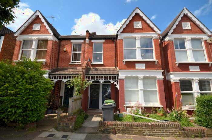 2 Bedroom Maisonette To Rent In Princes Avenue, N22