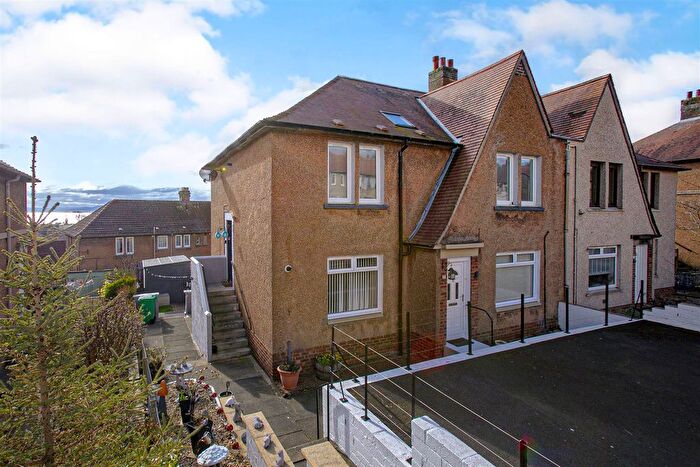 3 Bedroom Flat For Sale In Meldrum Crescent, Burntisland, KY3