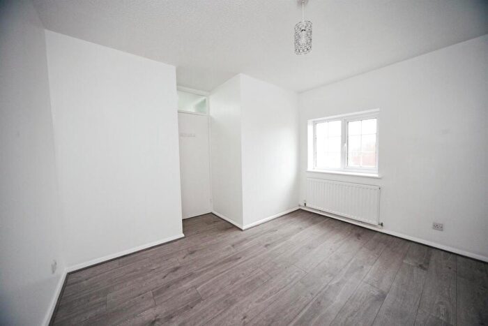 2 Bedroom Cluster House For Sale In Coyney Green, Luton, LU3