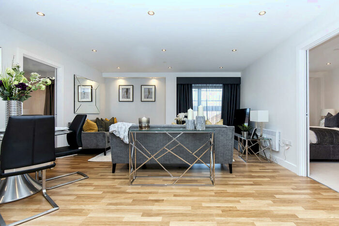 1 Bedroom Apartment To Rent In Leyland House, Leeds, LS9