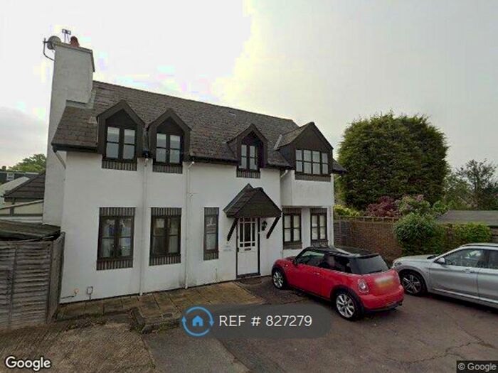 4 Bedroom Detached House To Rent In Station Close, Hampton, TW12