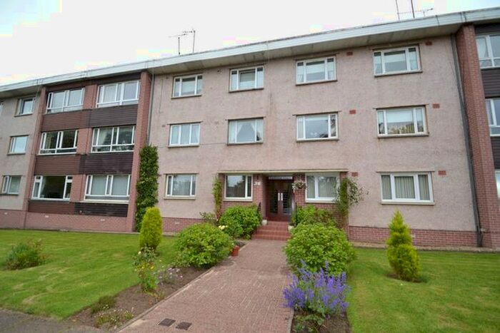 2 Bedroom Flat To Rent In Castleton Court, Newton Mearns, Glasgow, G77