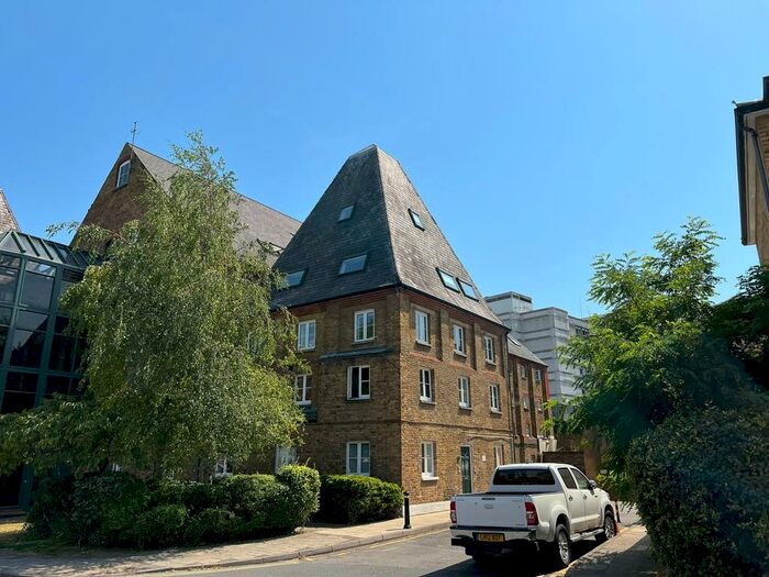 2 Bedroom Apartment To Rent In The Maltings, Clifton Road, DA11