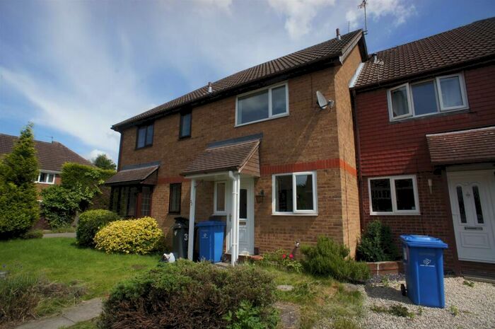 2 Bedroom Town House To Rent In Saffron Drive, Oakwood, Derby, DE21