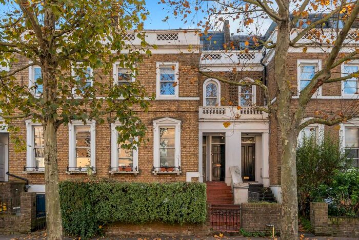 1 Bedroom Flat To Rent In Goldhawk Road, Shepherd's Bush, London, W12