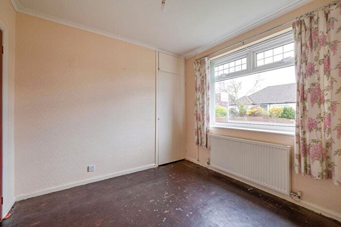 2 Bedroom Semi-Detached Bungalow For Sale In Whitby Avenue, Chester, CH2