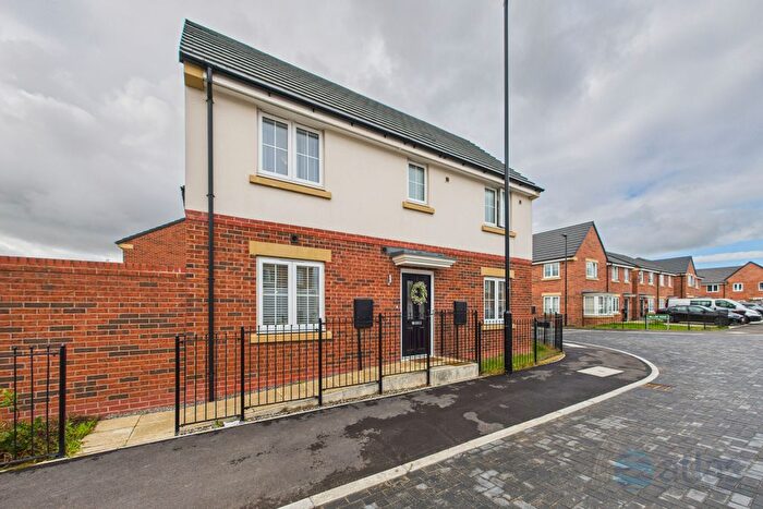 3 Bedroom Semi-Detached House To Rent In Fields Avenue, Halewood, L26