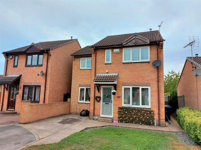 4 Bedroom Detached House To Rent In Brampton Close, Armthorpe, Doncaster, DN3