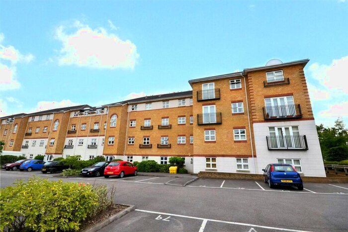 2 Bedroom Apartment To Rent In Ogden Park, Bracknell, Berkshire, RG12