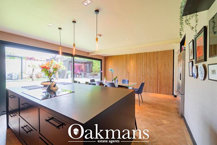 3 Bedroom Detached House For Sale In Birmingham Road, Marlbrook, Bromsgrove, Worcestershire, B61