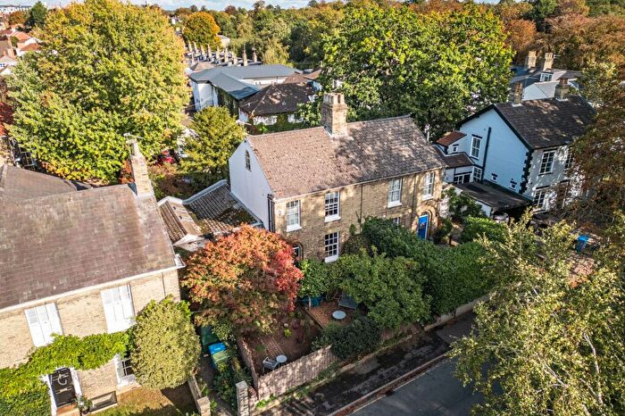 4 Bedroom Semi-Detached House For Sale In Mount Pleasant, Norwich, NR2