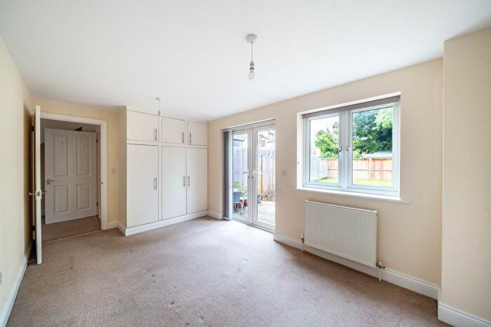 1 Bedroom Flat For Sale In East Oxford, Oxford, OX4
