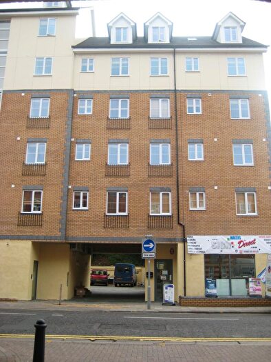 1 Bedroom Flat To Rent In , Mill Gardens, - Mill Street, Luton, LU1