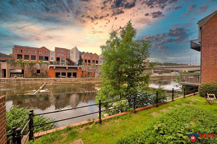2 Bedroom Flat To Rent In Back Silver Street, Durham, DH1