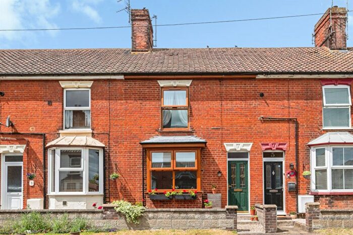 3 Bedroom Cottage For Sale In Grove Road, North Walsham, NR28