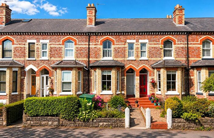 4 Bedroom Terraced House For Sale In Linden Avenue, Altrincham, WA15