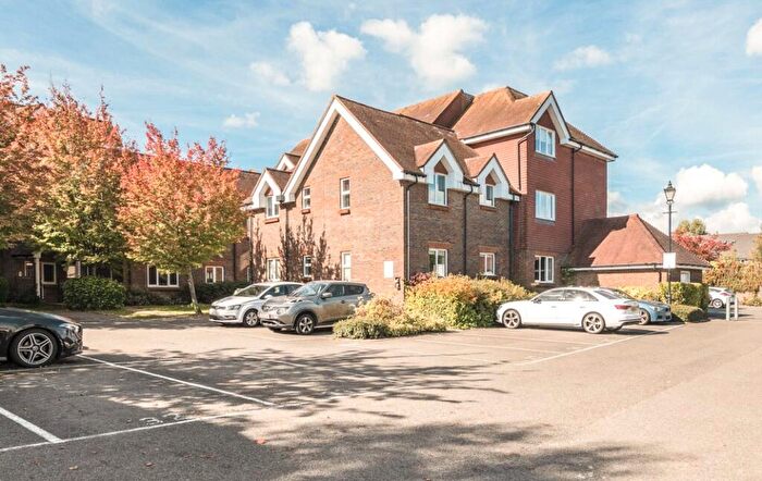 2 Bedroom Apartment For Sale In Gordon Road, Haywards Heath, West Sussex, RH16