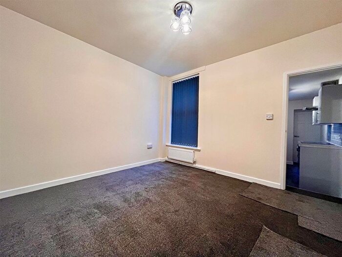 3 Bedroom Terraced House For Sale In Century Road, Great Yarmouth, NR31