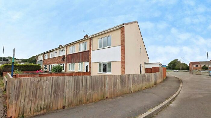 3 Bedroom End Of Terrace House For Sale In Stanshawe Crescent, Yate, Bristol, BS37