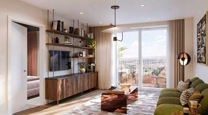 1 Bedroom Flat To Rent In The Verdean, London, W3