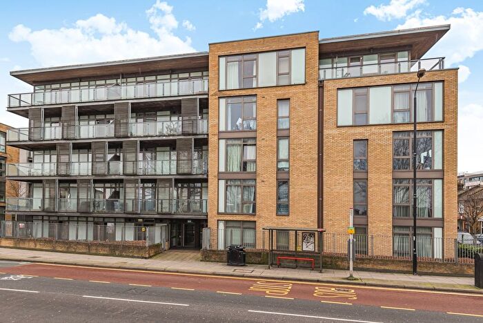 2 Bedroom Flat To Rent In Woolwich Road, London, SE10