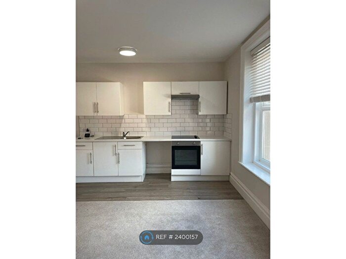 Studio To Rent In Poole Road, Bournemouth, BH4