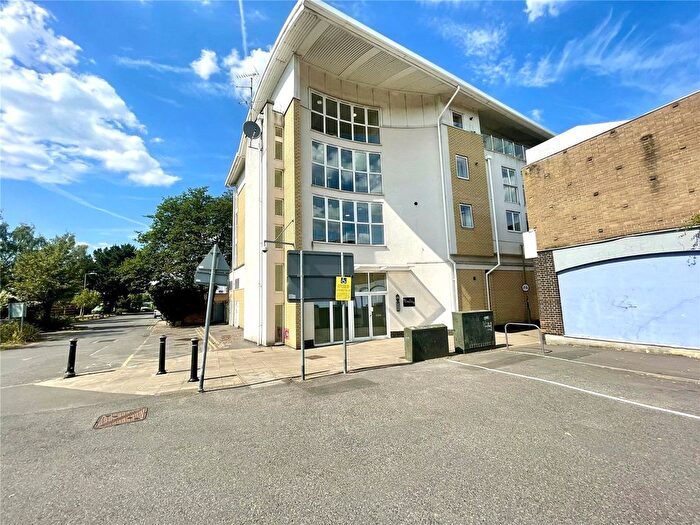 1 Bedroom Flat For Sale In Queensmead, Farnborough, Hampshire, GU14