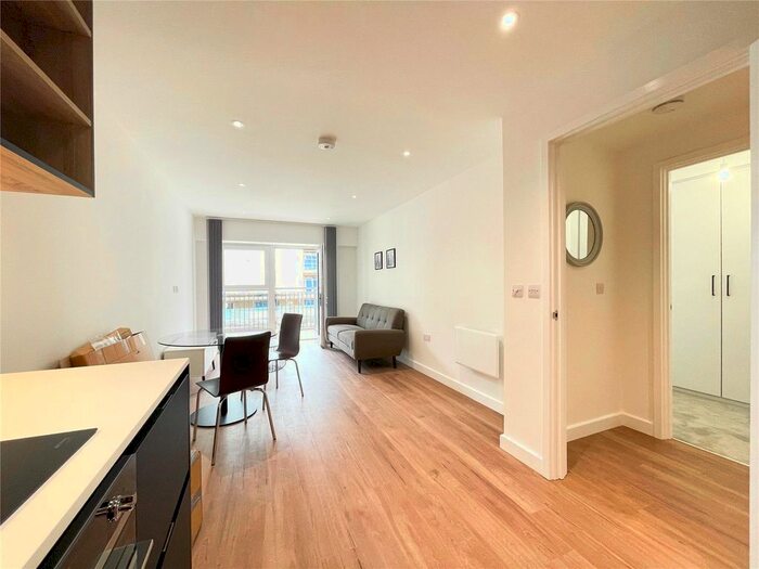 1 Bedroom Flat To Rent In Beaufort Square, London, NW9