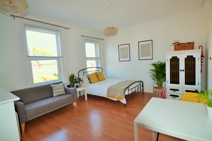 Studio To Rent In Brunswick Hill, Reading RG7