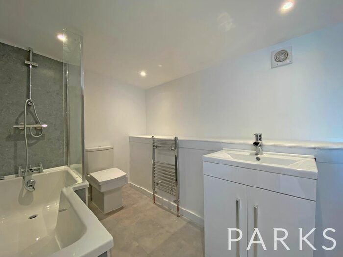 3 Bedroom Semi-Detached House To Rent In Ditchling Road, Brighton, BN1