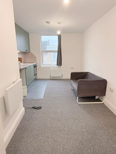 Studio To Rent In Chatsworth Road, Hackney, E5