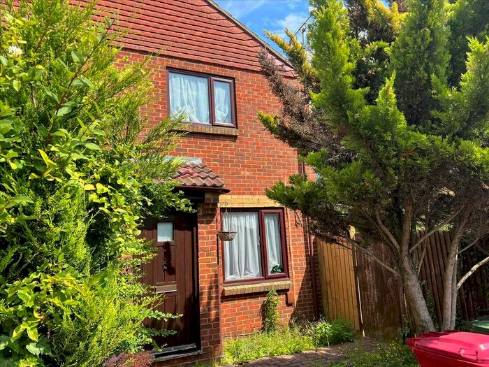 1 Bedroom End Of Terrace House To Rent In Alder Close, Cippenham, Slough, SL1