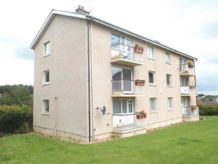 2 Bedroom Flat To Rent In Whitehills Place, East Kilbride, G75