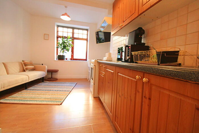 1 Bedroom Flat To Rent In Cheshire Street, London, E2